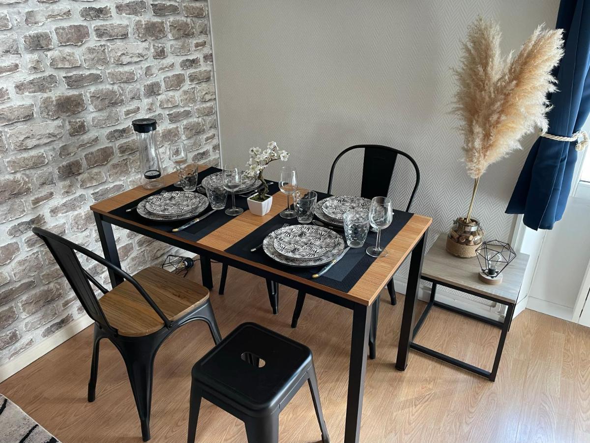 Cosy Studio - 50M Du Loing - Hyper-Centre Moret sur Loing Bagian luar foto